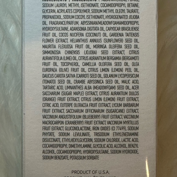 Monat Body Care - Exfoliate and Refine Body Polish - Picture 2 of 5